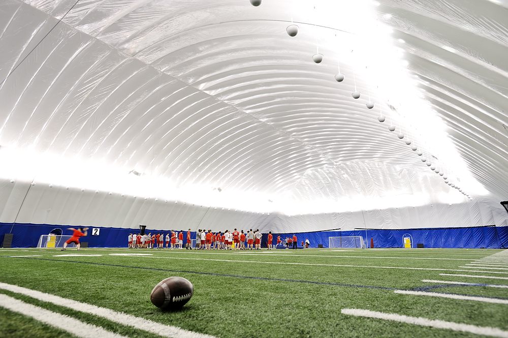 Hebert Stadium Multisport Montreal, Quebec Arizon Building Systems